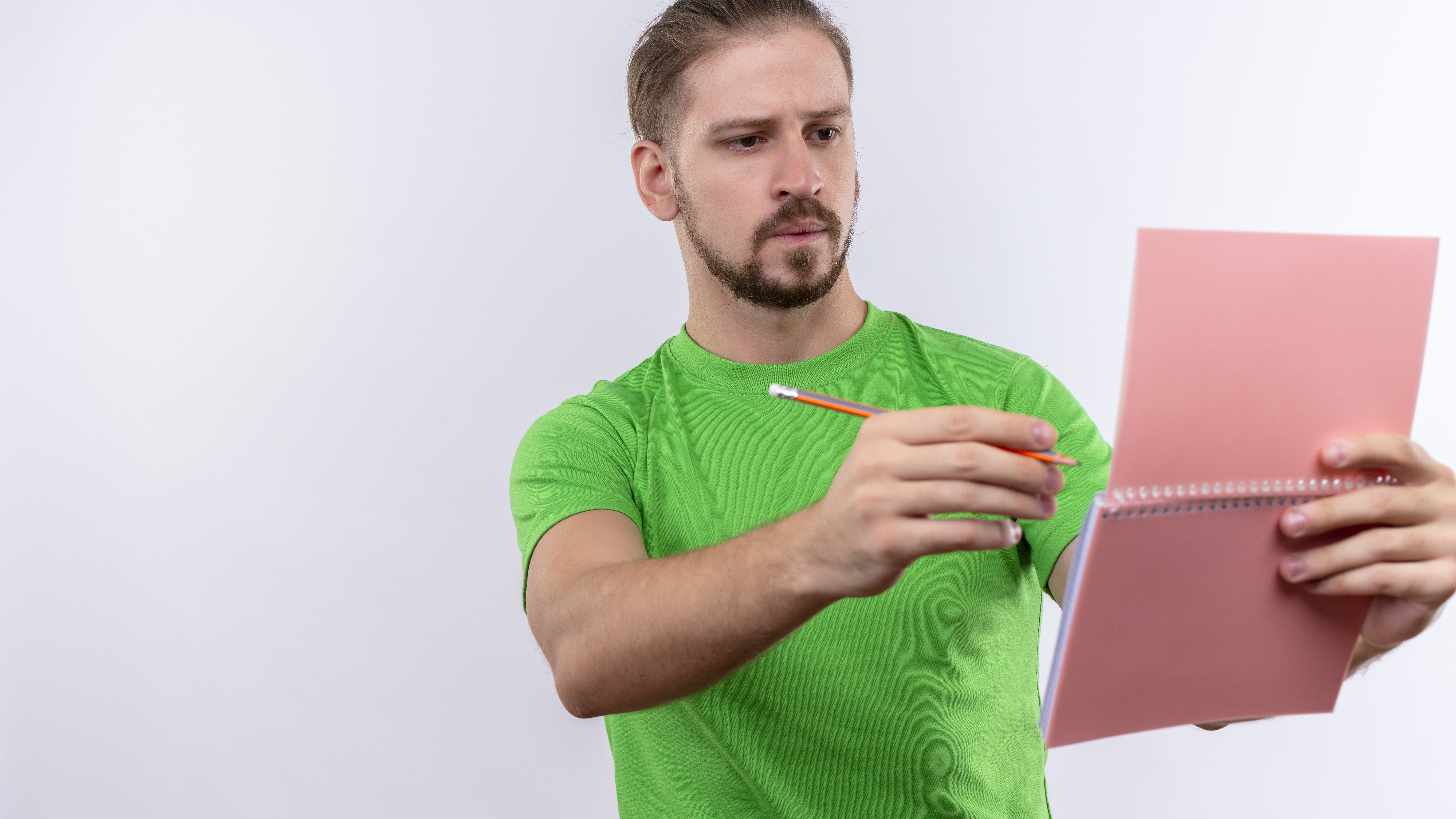 Тренер записывает результаты