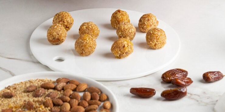 Вкусный веганский десерт с финиками