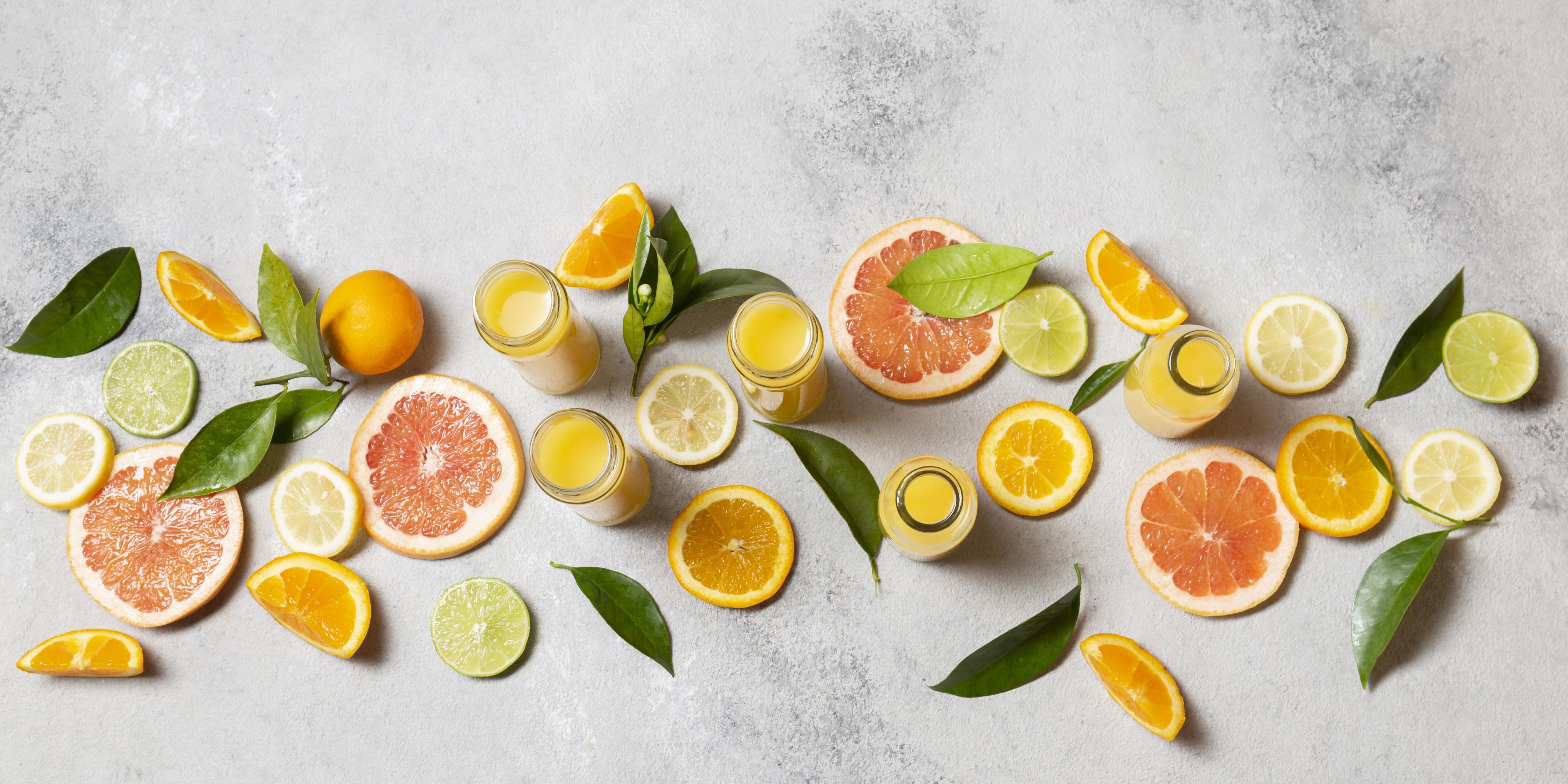 Композиция из цитрусовых